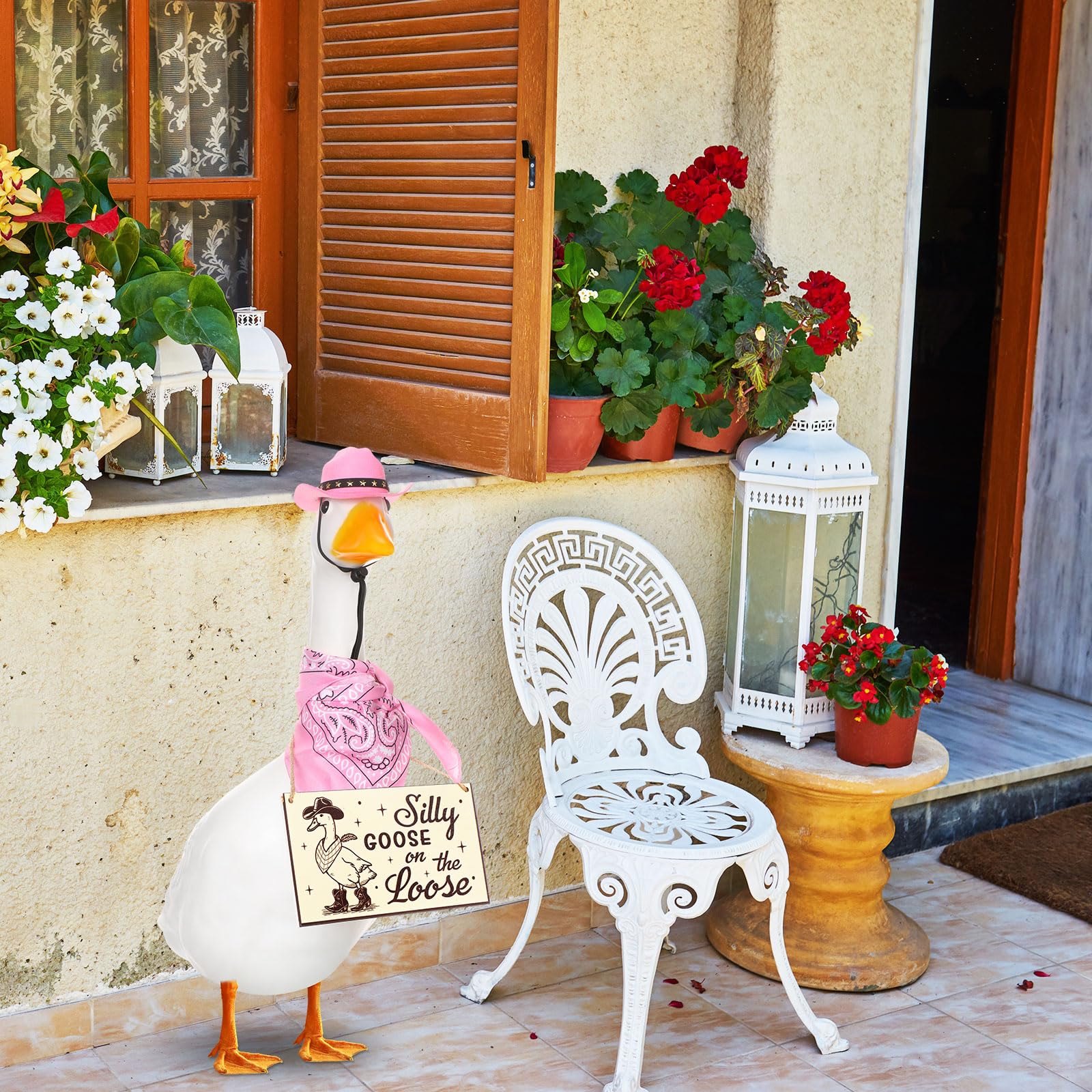 Silicherry versatile garden decor idea for porch goose displays.