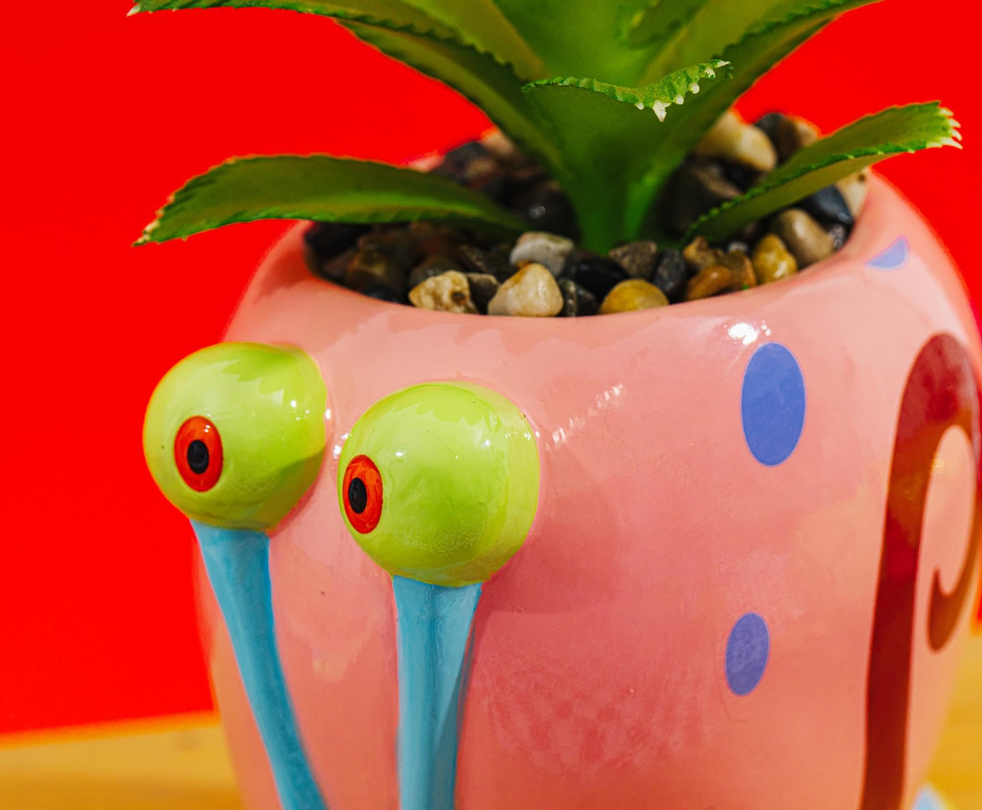 Official SpongeBob licensed decor by Silver Buffalo for fans.