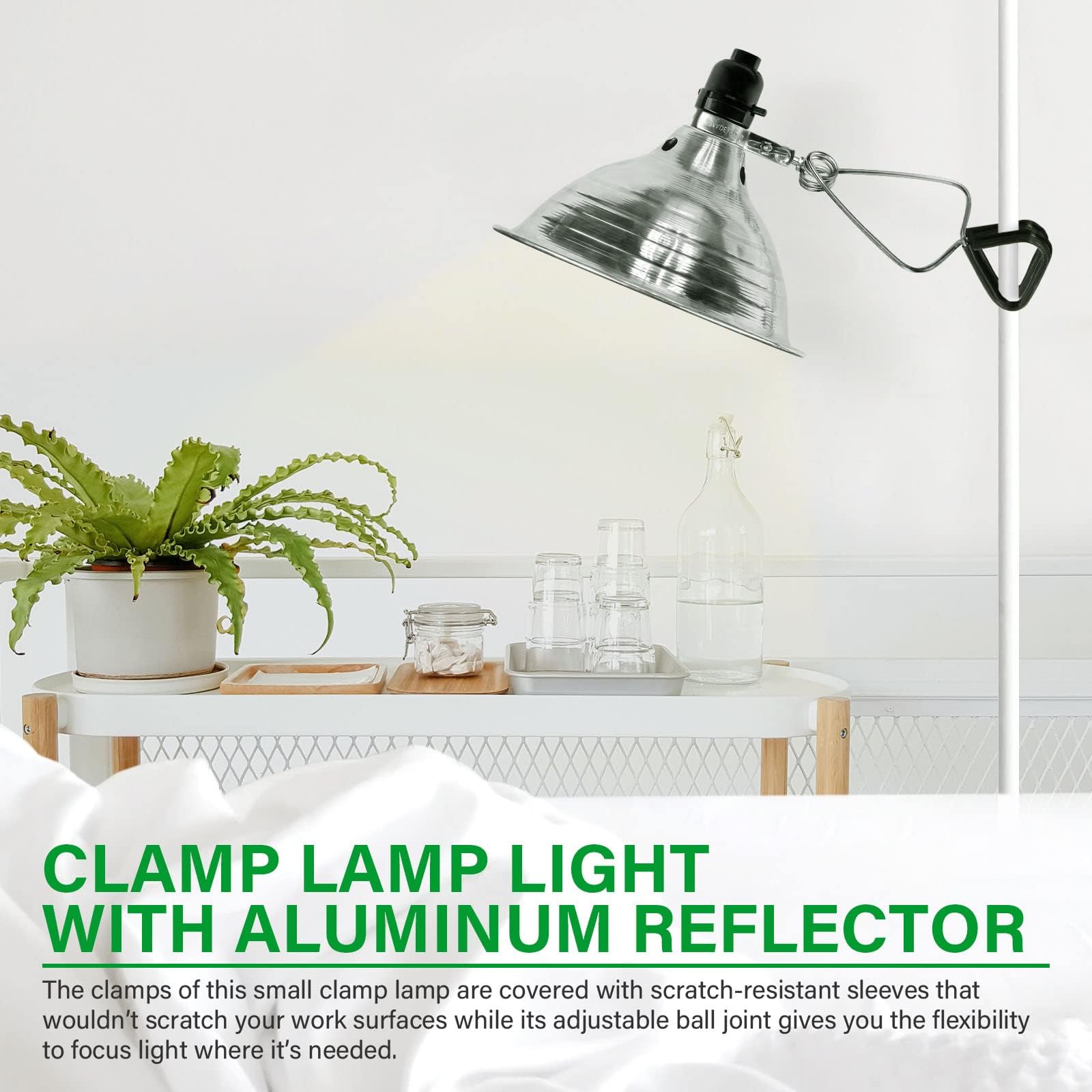 Simple Deluxe clamp light on-off switch for easy operation.