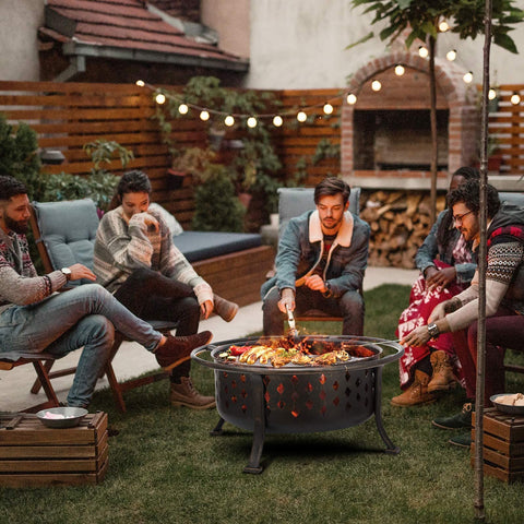 SINGLYFIRE fire pit with spark screen keeps embers contained during use.