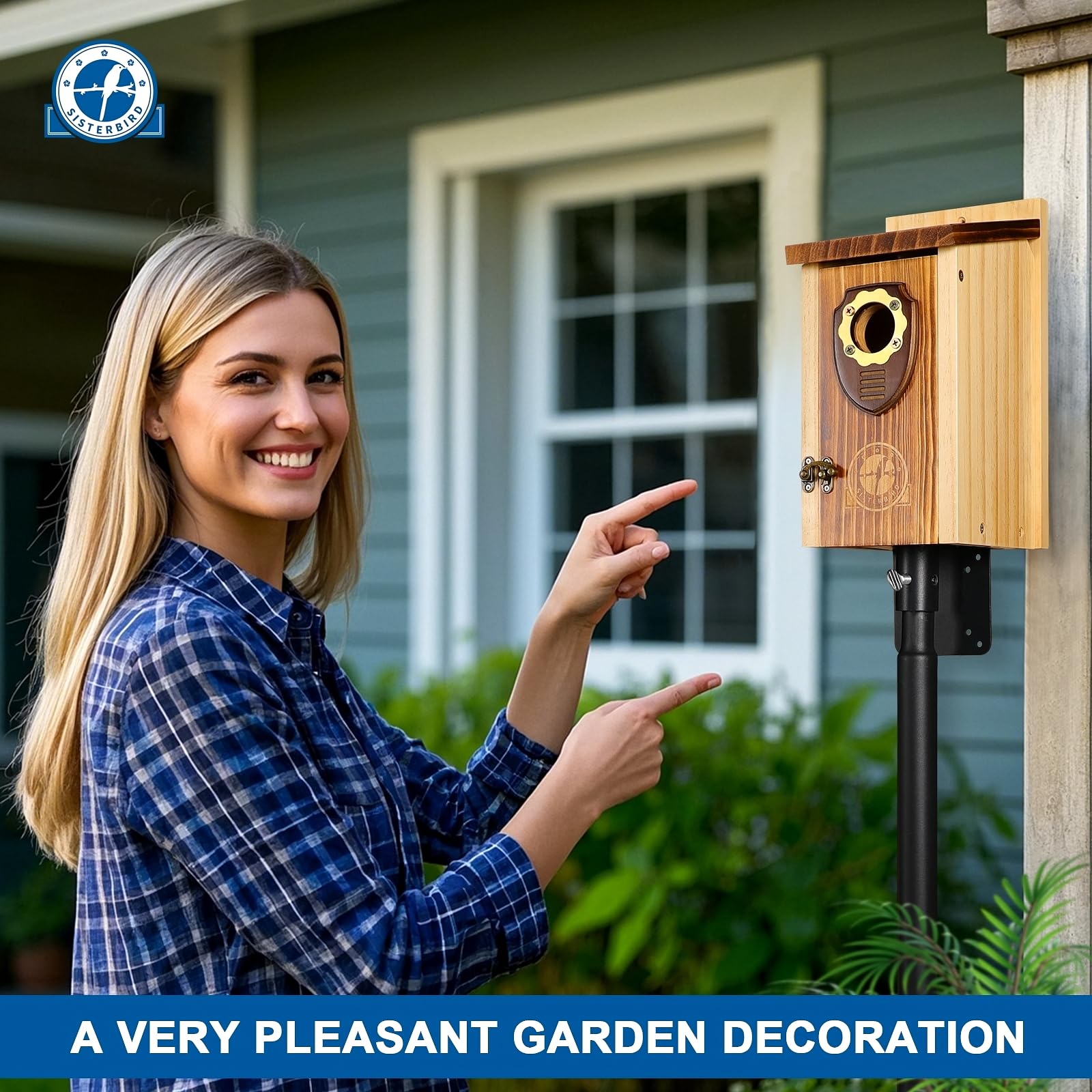 SISTERBIRD wooden bird house weatherproof coating: protects against wind and rain