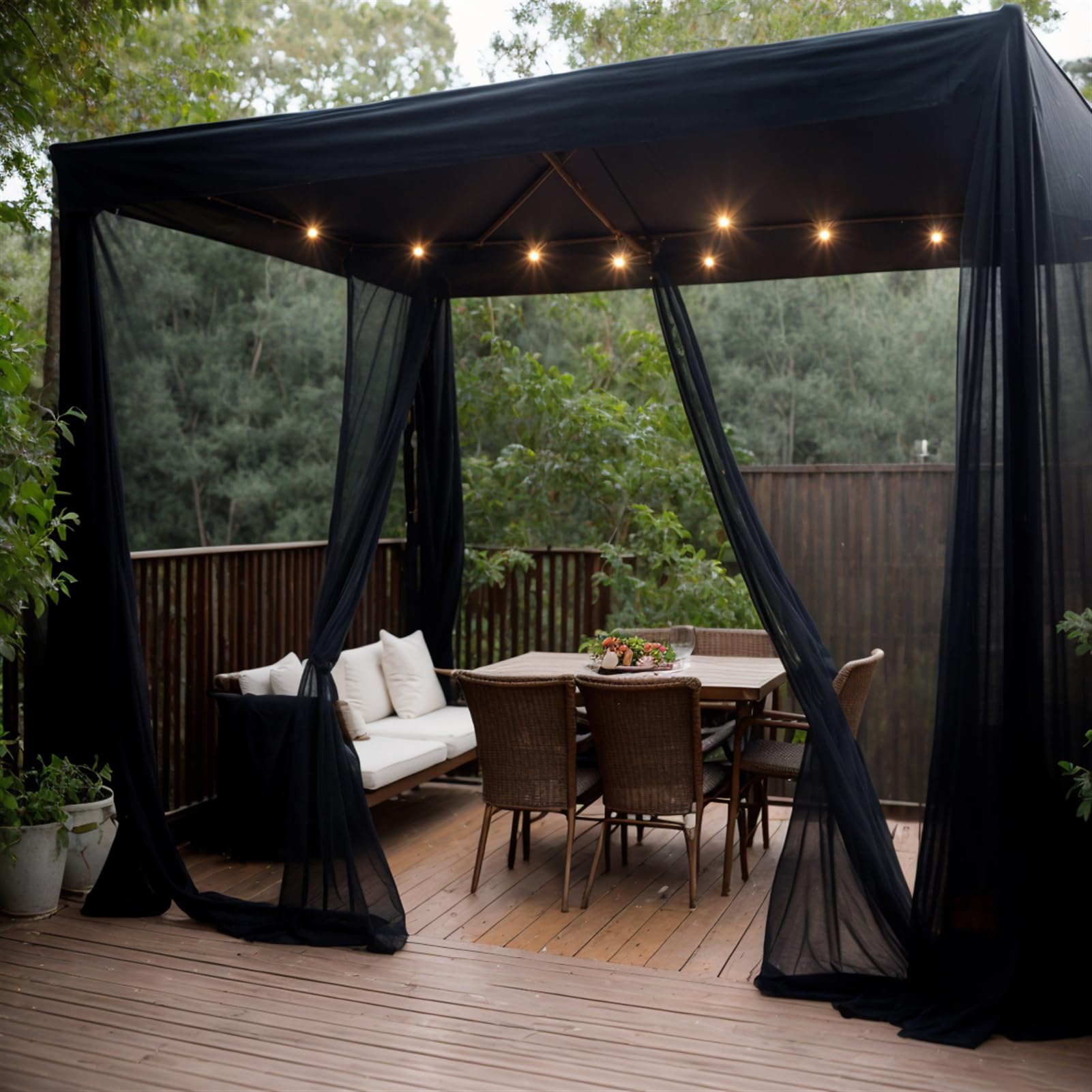 SK Studio waterproof fabric close-up highlights rain resistance.