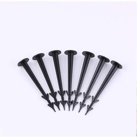 SKEMIX landscape stake anchors weed fabric for tidy beds