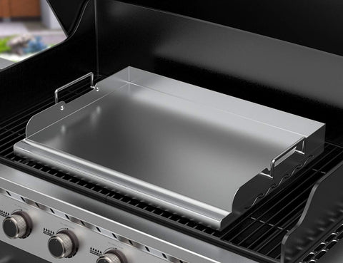 Skyflame griddle plate in action cooking eggs and pancakes with steady heat