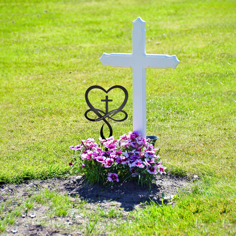 Slagindeco outdoor memorial stake withstands weather while preserving memory.