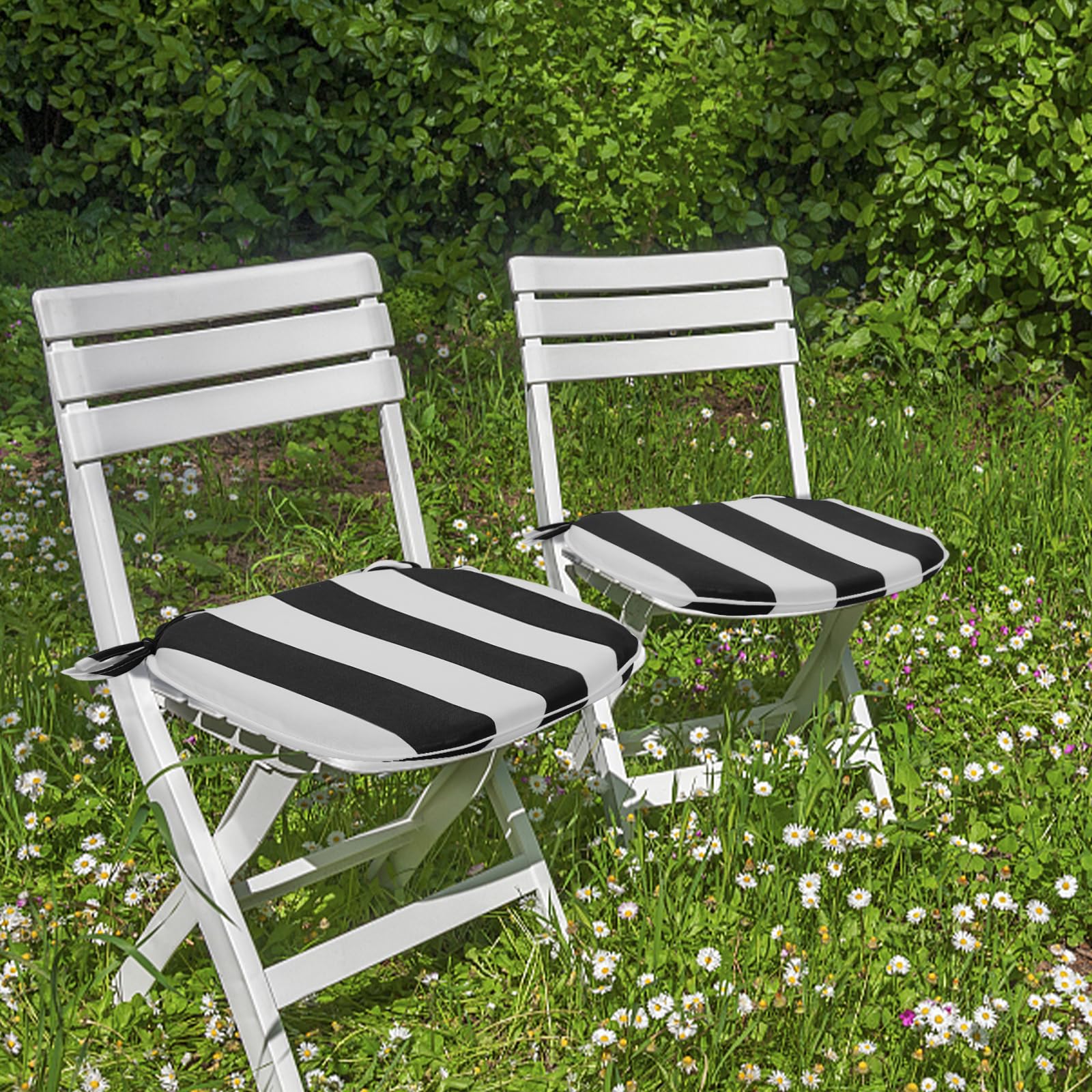 SleepMan indoor-outdoor cushions suit balconies or gardens with easy care.