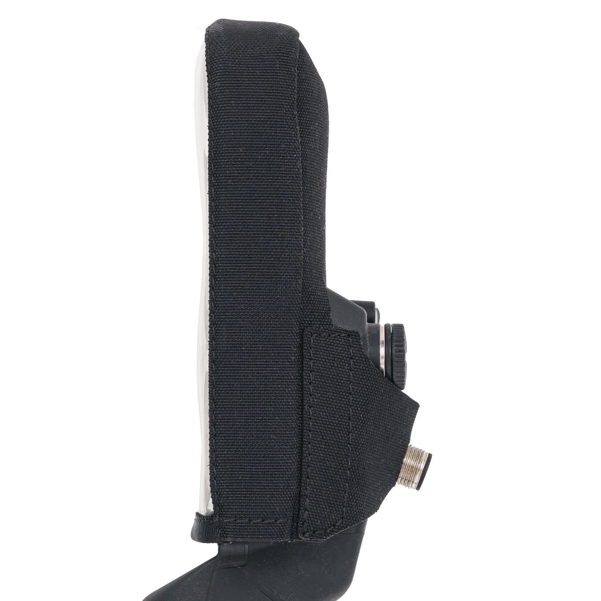 Sly Lynx TPU film cover remains elastic in all temperatures for reliable protection.
