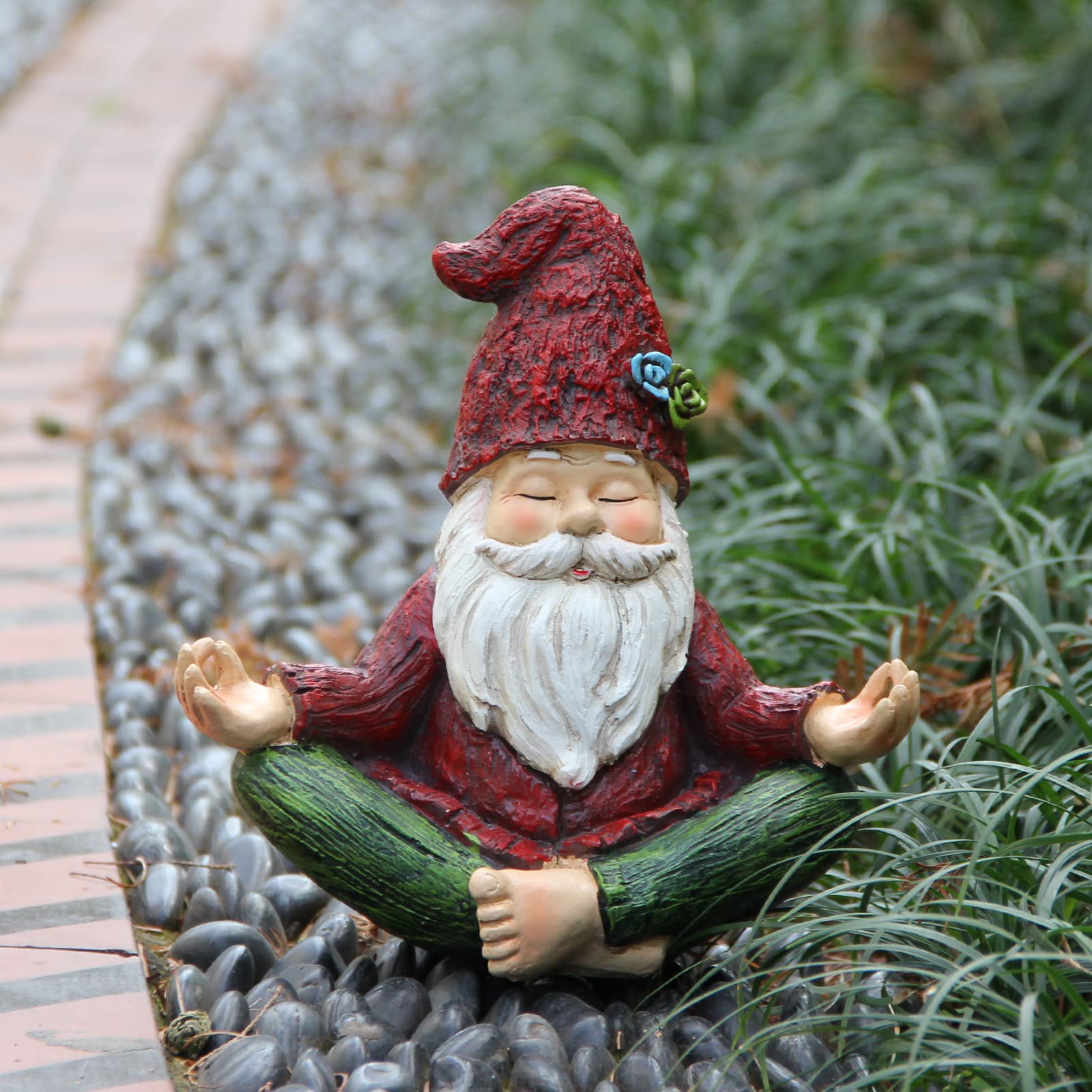 Smadeer zen garden gnome adds whimsy to lawn display