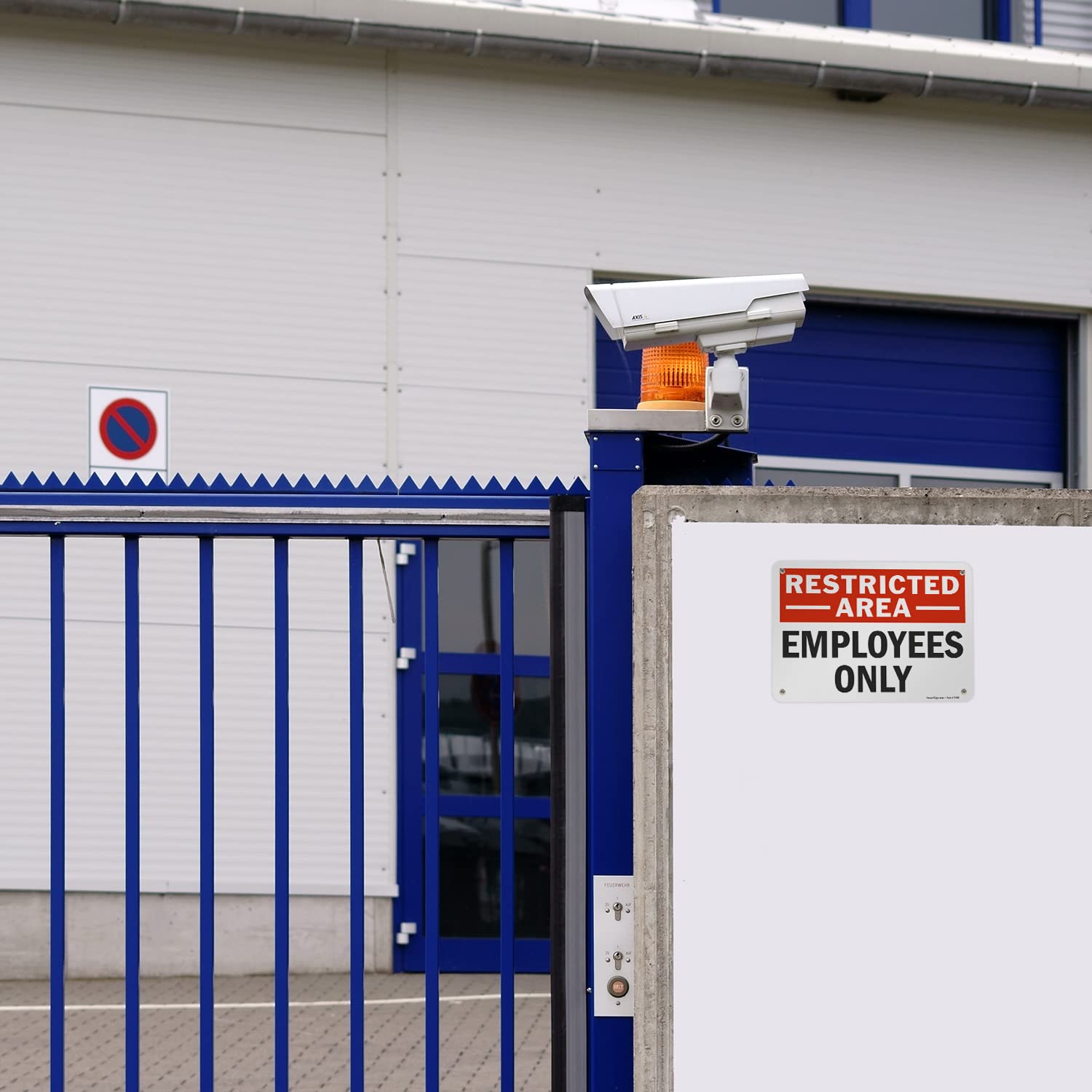 SmartSign rounded corners on 7x10 aluminum sign for safe handling and professional look.
