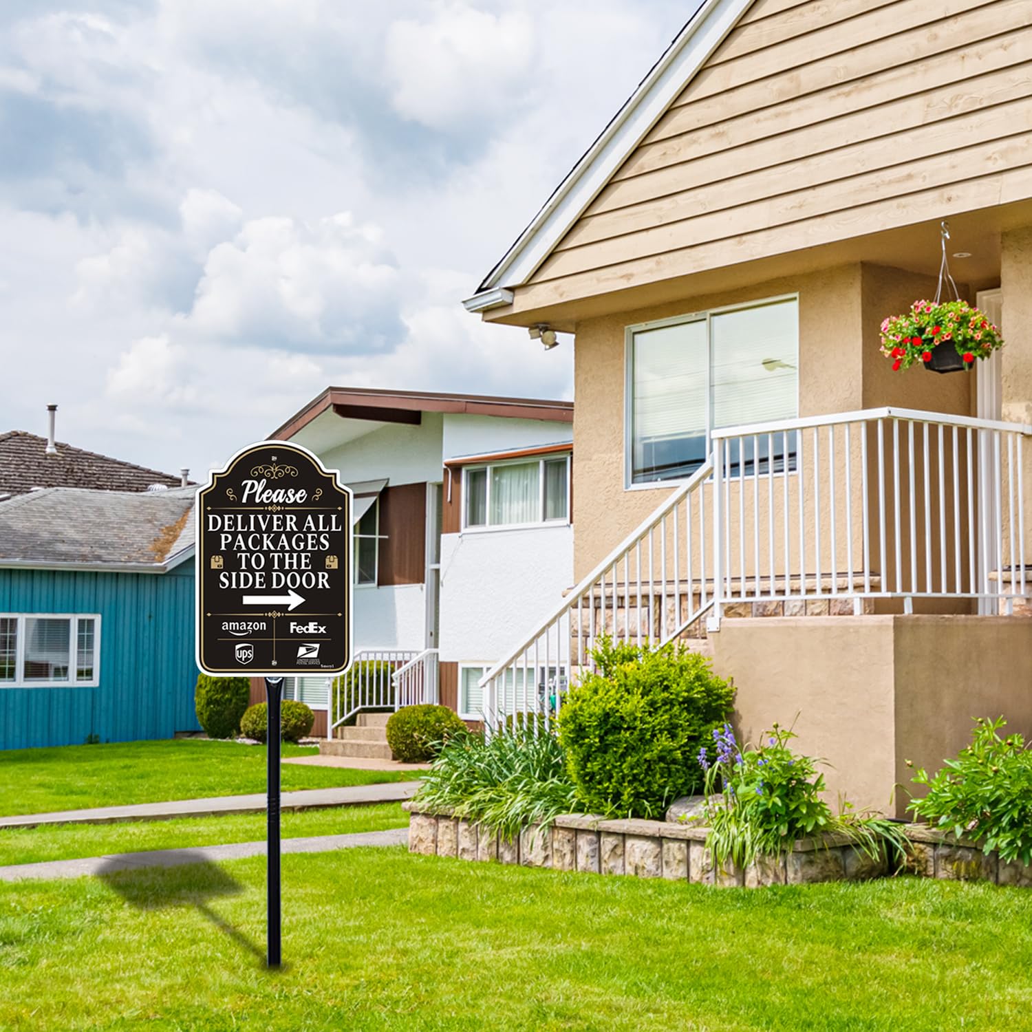 Smeryl package-delivery sign demonstrates clear messaging for outdoor use cases