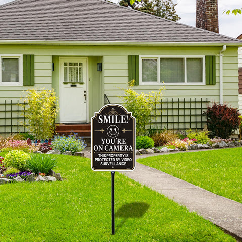 Smeryl weatherproof design suited for yards and entrances