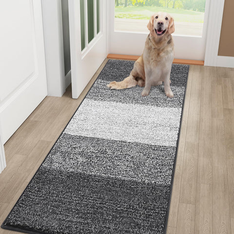 Smiry dog door mat captures muddy paws and moisture to keep entryways cleaner.