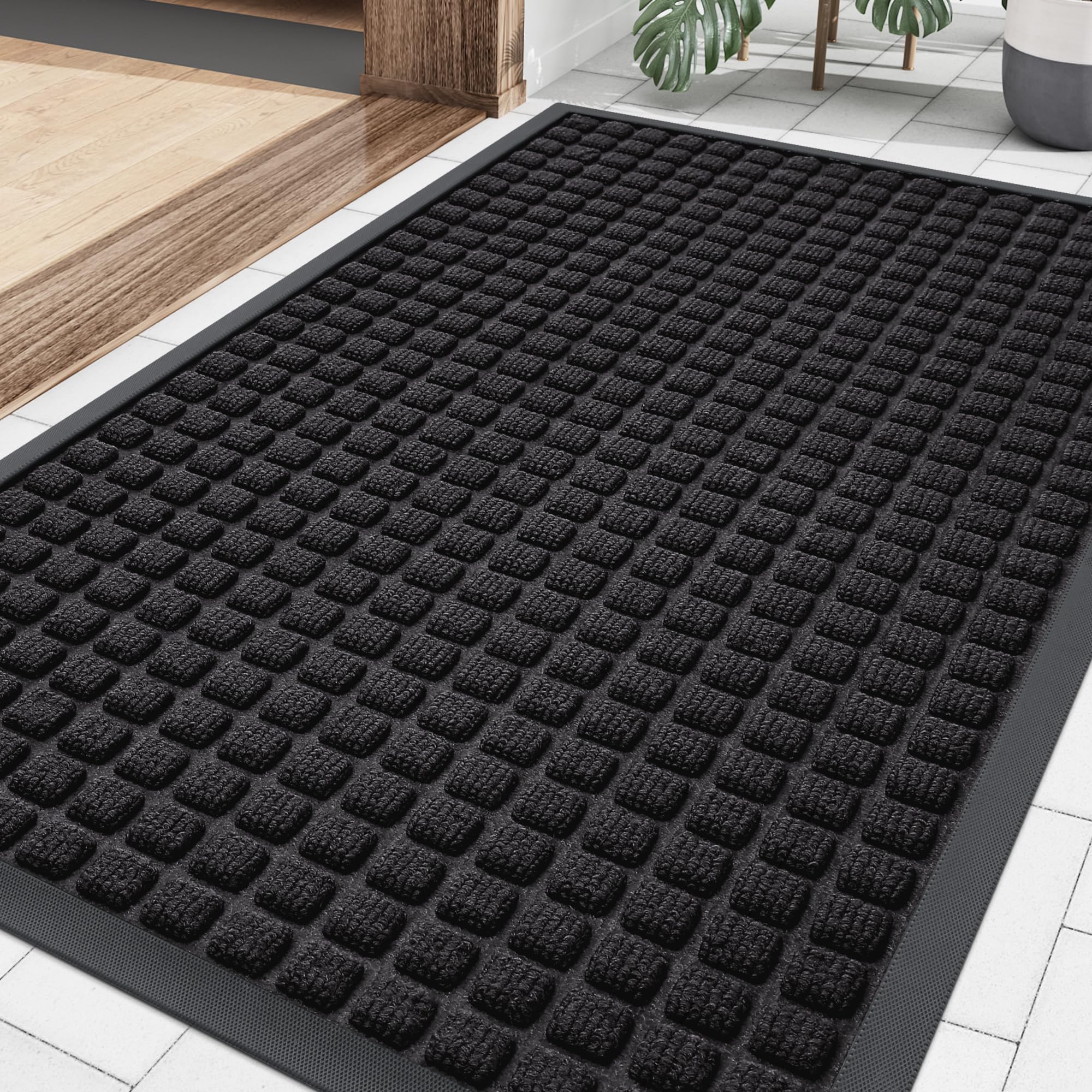 Smiry front door mat outside entrance showing durable rubber edge for dry floors