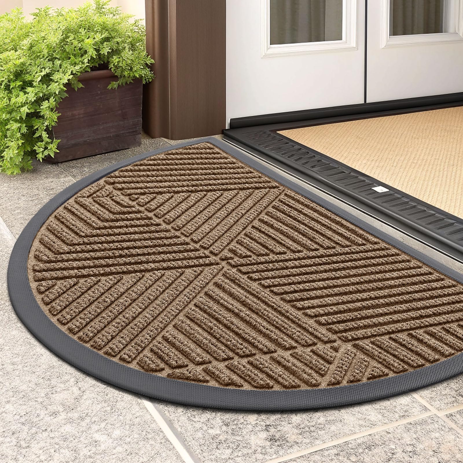 Smiry half circle doormat traps moisture and dirt at the entrance.
