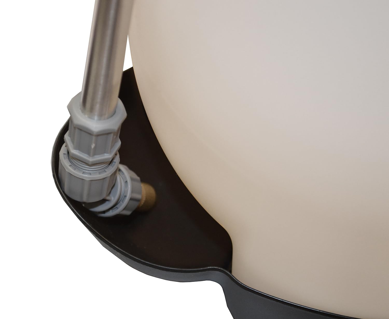 Smith Multi-Use Sprayer heavy-duty hose handles liquids and wettable powders.
