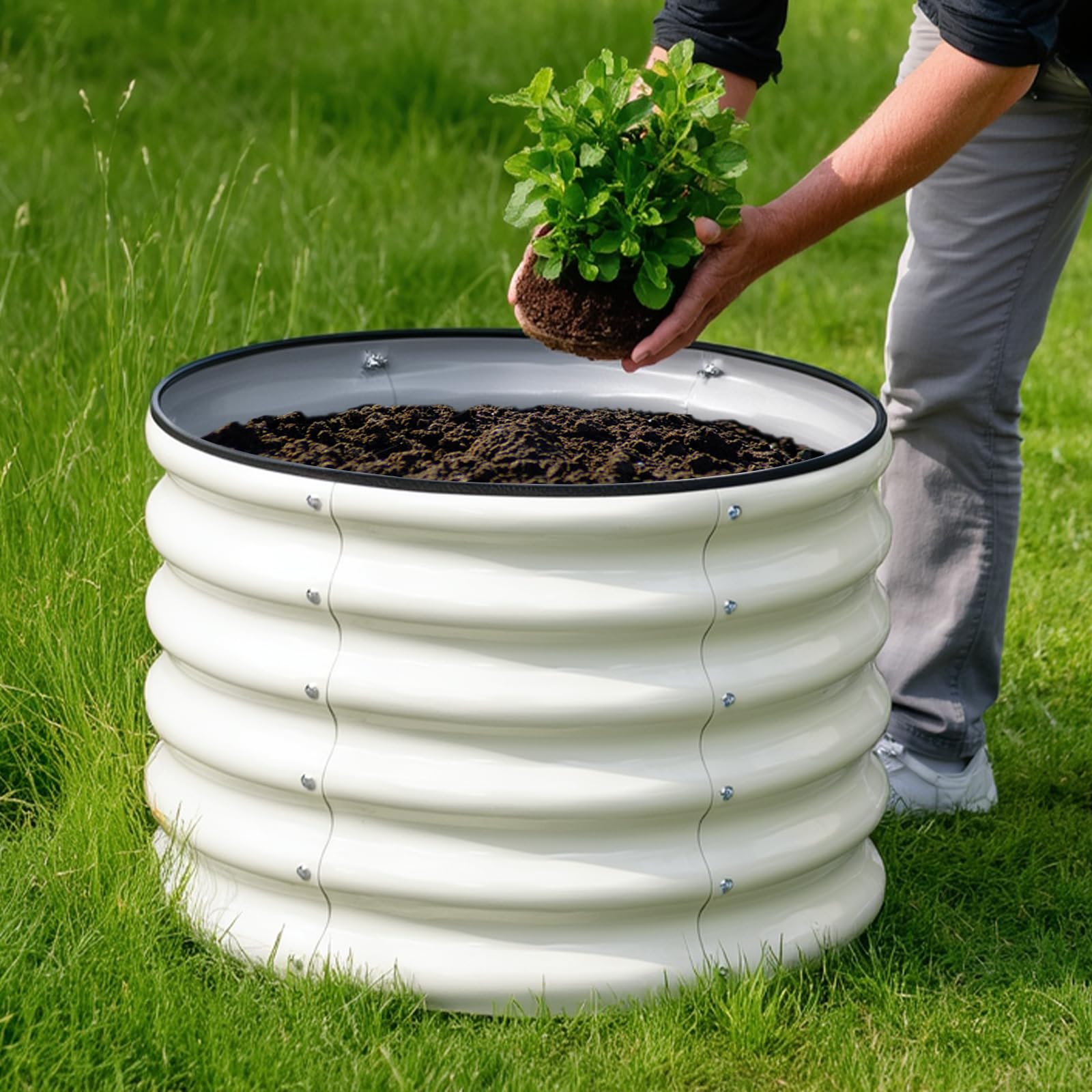 SnugNiture 17-inch tall raised bed suited for vegetables and fruits