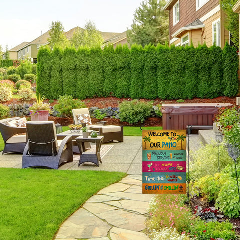 Snycler Welcome Patio Flag close-up shows durable linen texture for long-lasting color.
