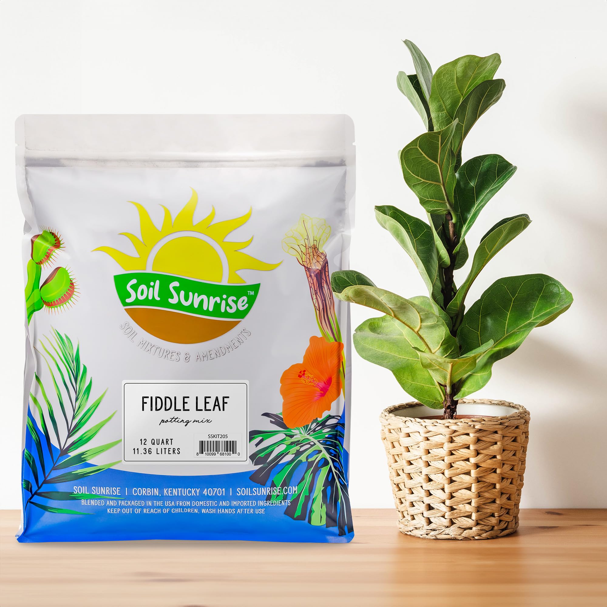 Soil Sunrise Natural Ingredients blend with peat moss and pine bark supports drainage