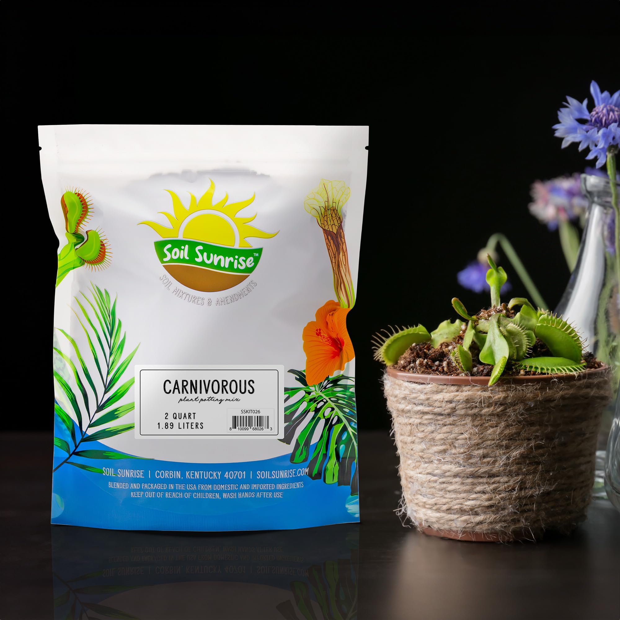 Soil Sunrise texture closeup highlights airy perlite and peat moss for drainage
