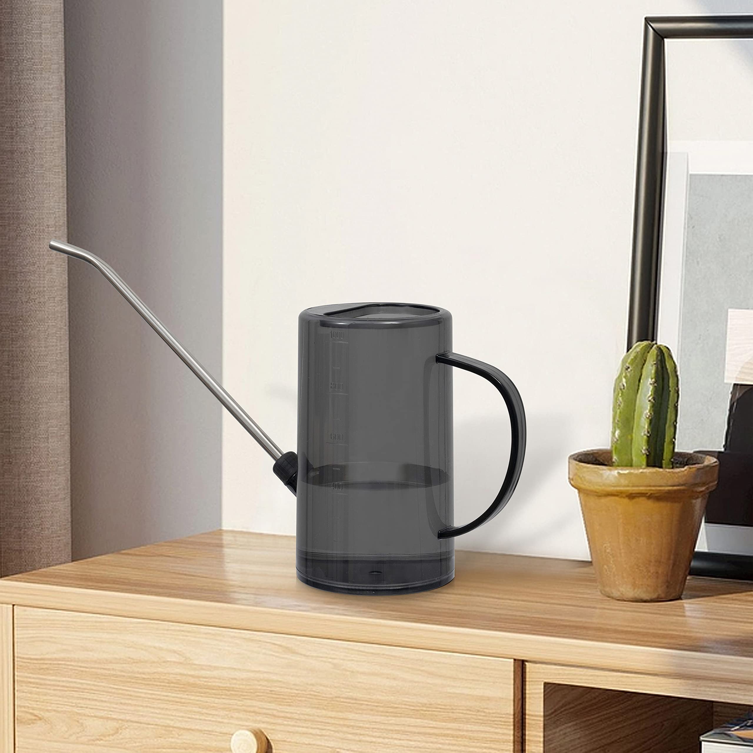 Soiwapot compact lightweight design saves space on windowsill