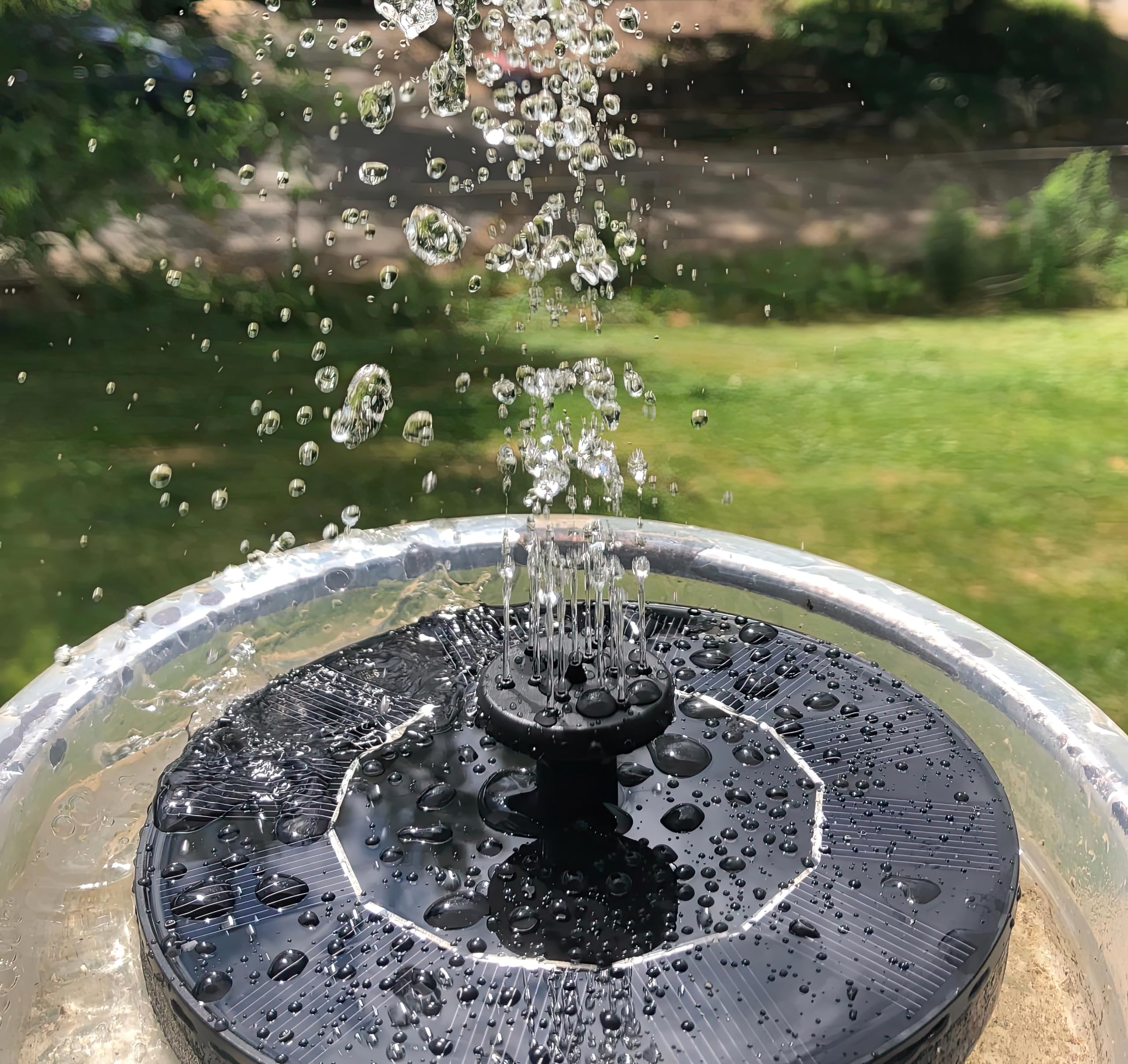 Water height options up to 50 cm for different looks and spray intensities.