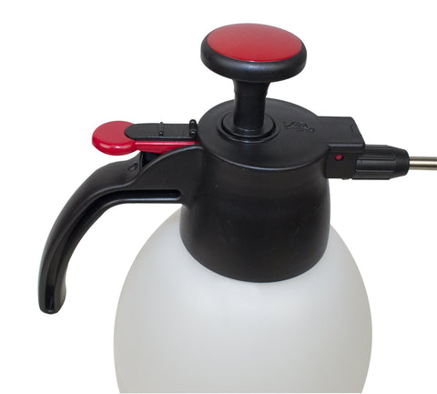 Solo 419 9.5-inch metal wand extends reach to target areas.