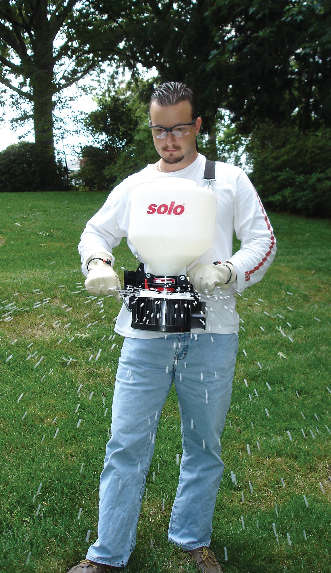SOLO 421 ideal for decorative beds and lawns