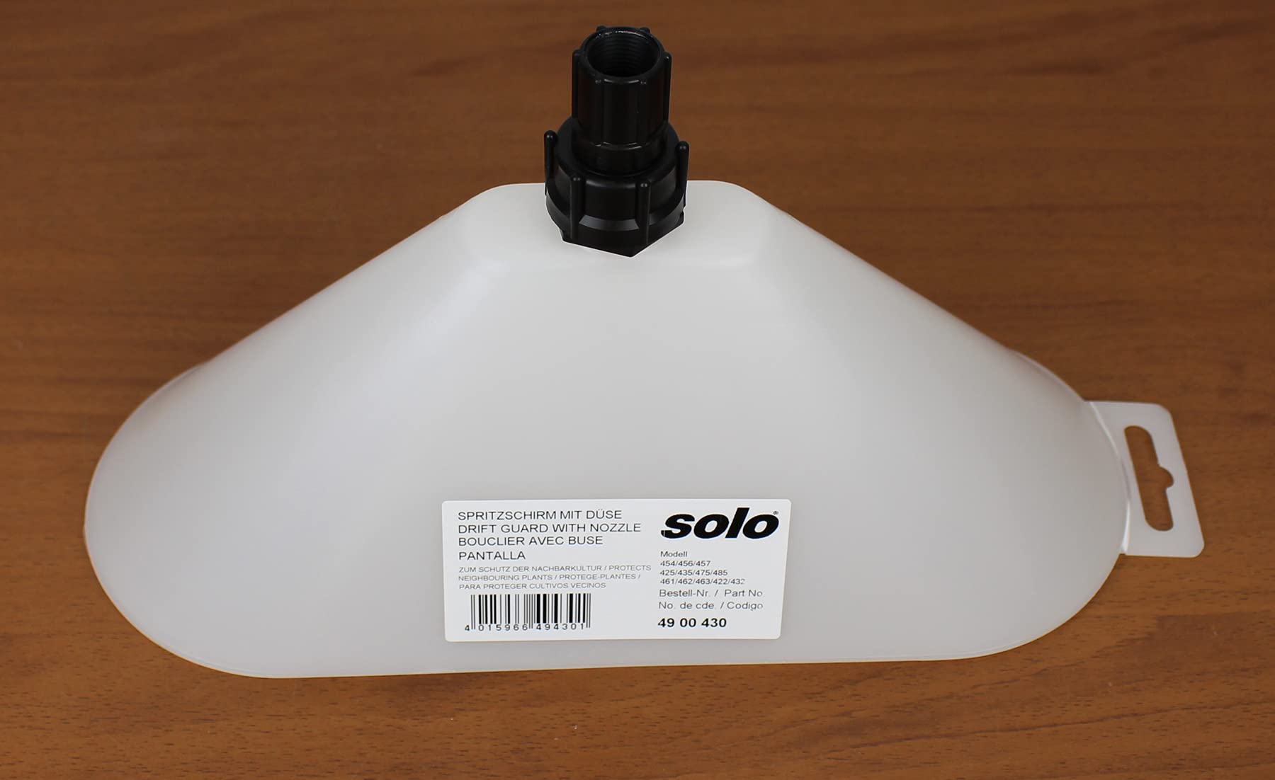 SOLO hinged multi-directional wand enables reach and precise application