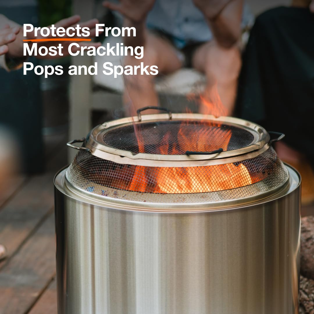 Solo Stove Bonfire Shield inside burn chamber shows compact, space-saving design for travel.