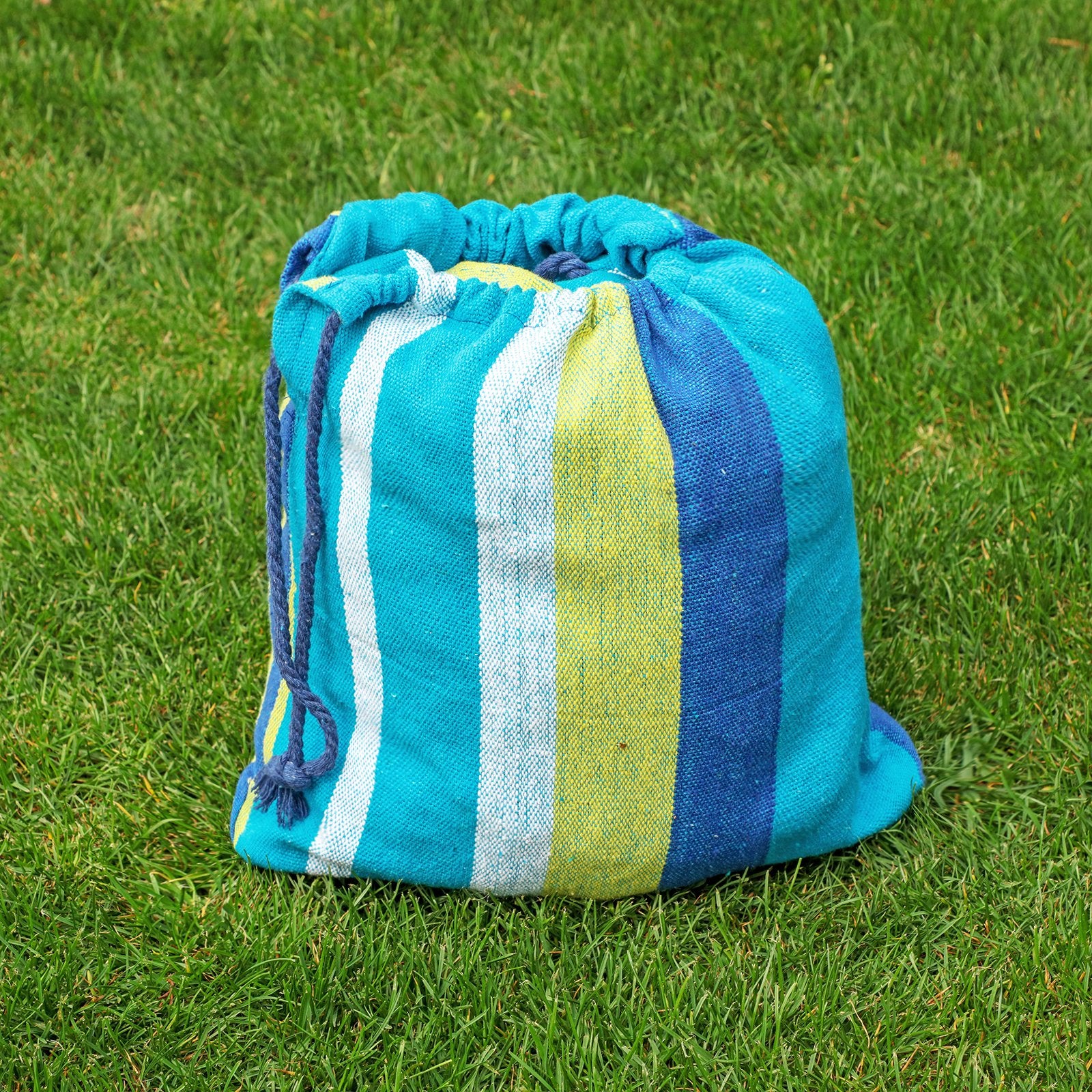 SONGMICS outdoor hammock in use for a relaxing nap