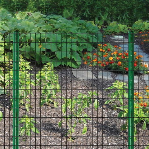 SOTTORICH durable mesh helps keep vegetables safe from pests and animals.