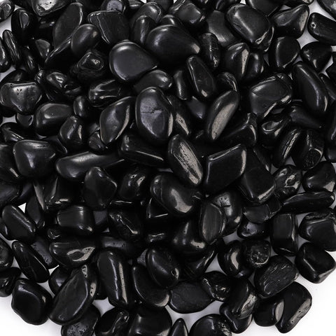 SOUJOY smooth pebbles decorate indoor planters with safe, rounded edges.