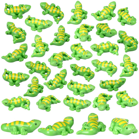 Soulchen mini gecko figurine set arranged on a desk for playful decor