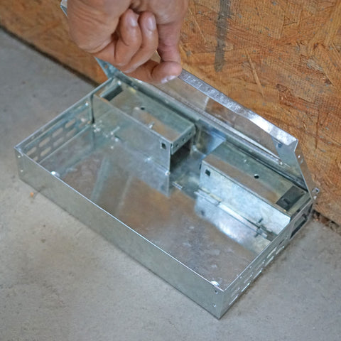 Southern Homewares humane mouse trap compact dimensions help precise placement