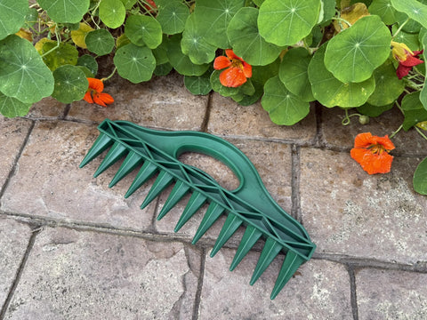 Sows directly in soil or seed trays with precision.