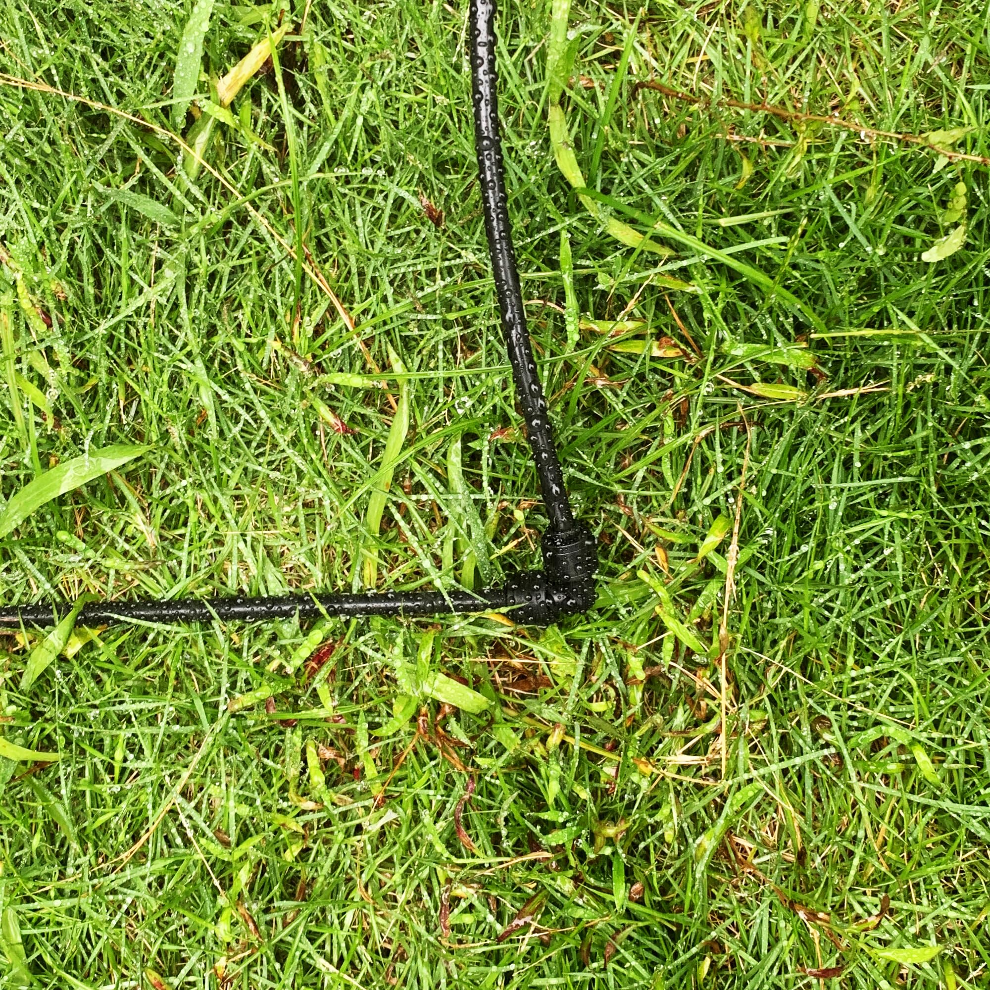 Spalolen versatile 1/4 tubing elbow suitable for drip, hydroponics, or mist systems.