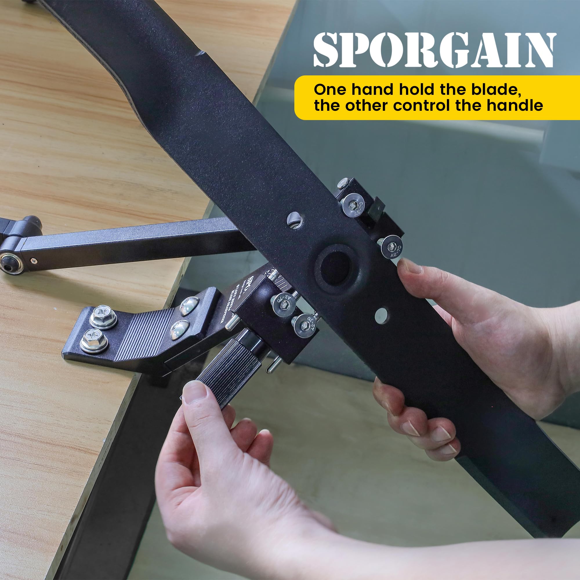 SporGain blade balancer tool ensures smooth mowing by reducing vibration.