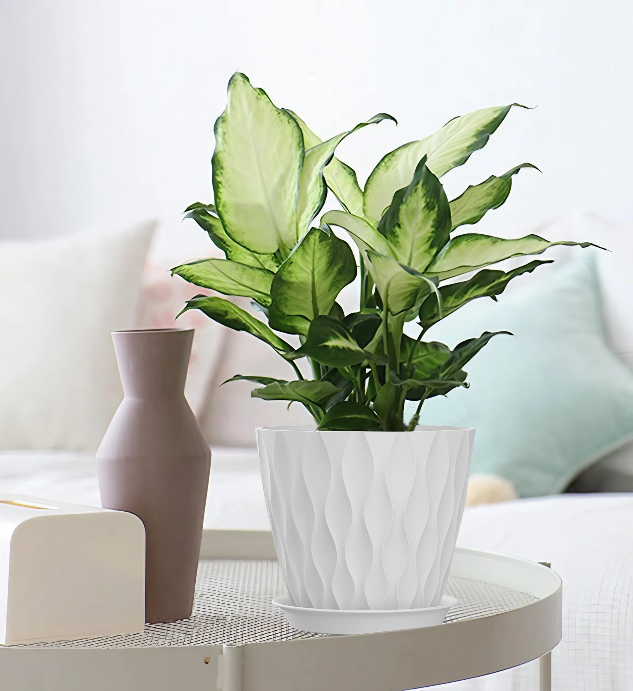 SQKH 7 Inch plant pots with tray included for spill-free watering.