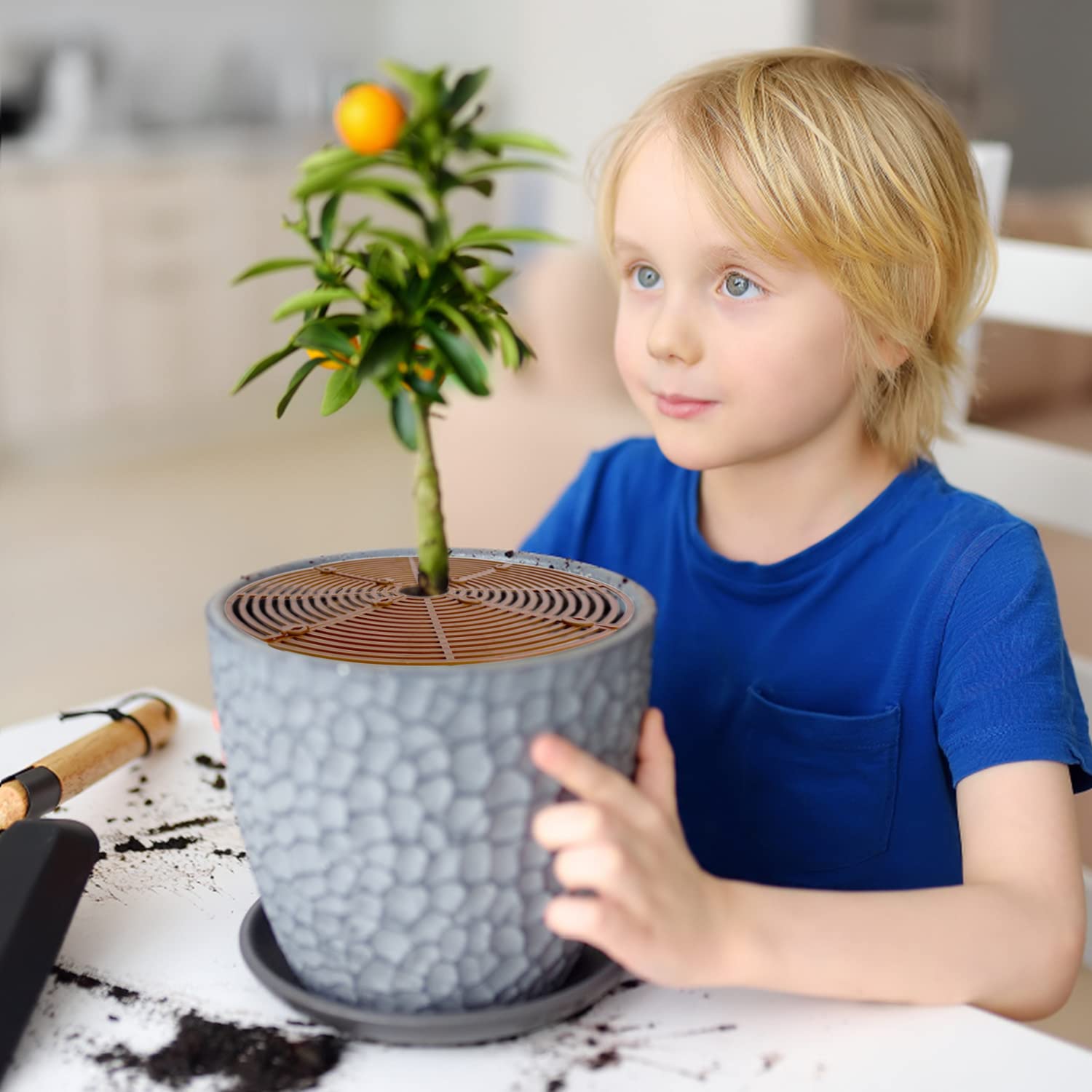 Srmayyi ideal for indoor and outdoor use, reducing mess
