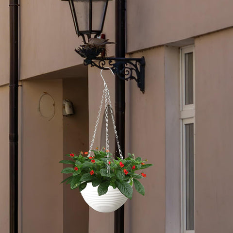 Srmayyi round hanging planter ideal for balconies and porches.