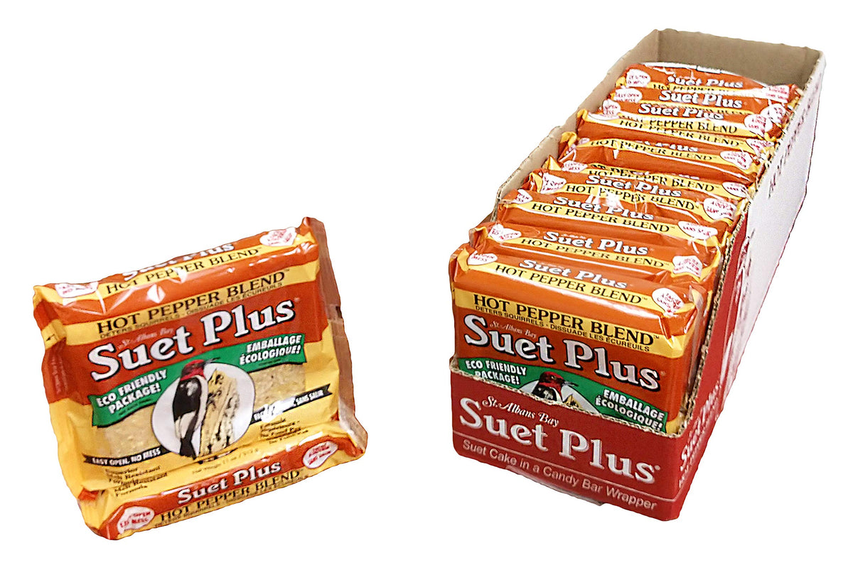 ST. ALBANS BAY SUET PLUS hot pepper cake pack ready for backyard feeding