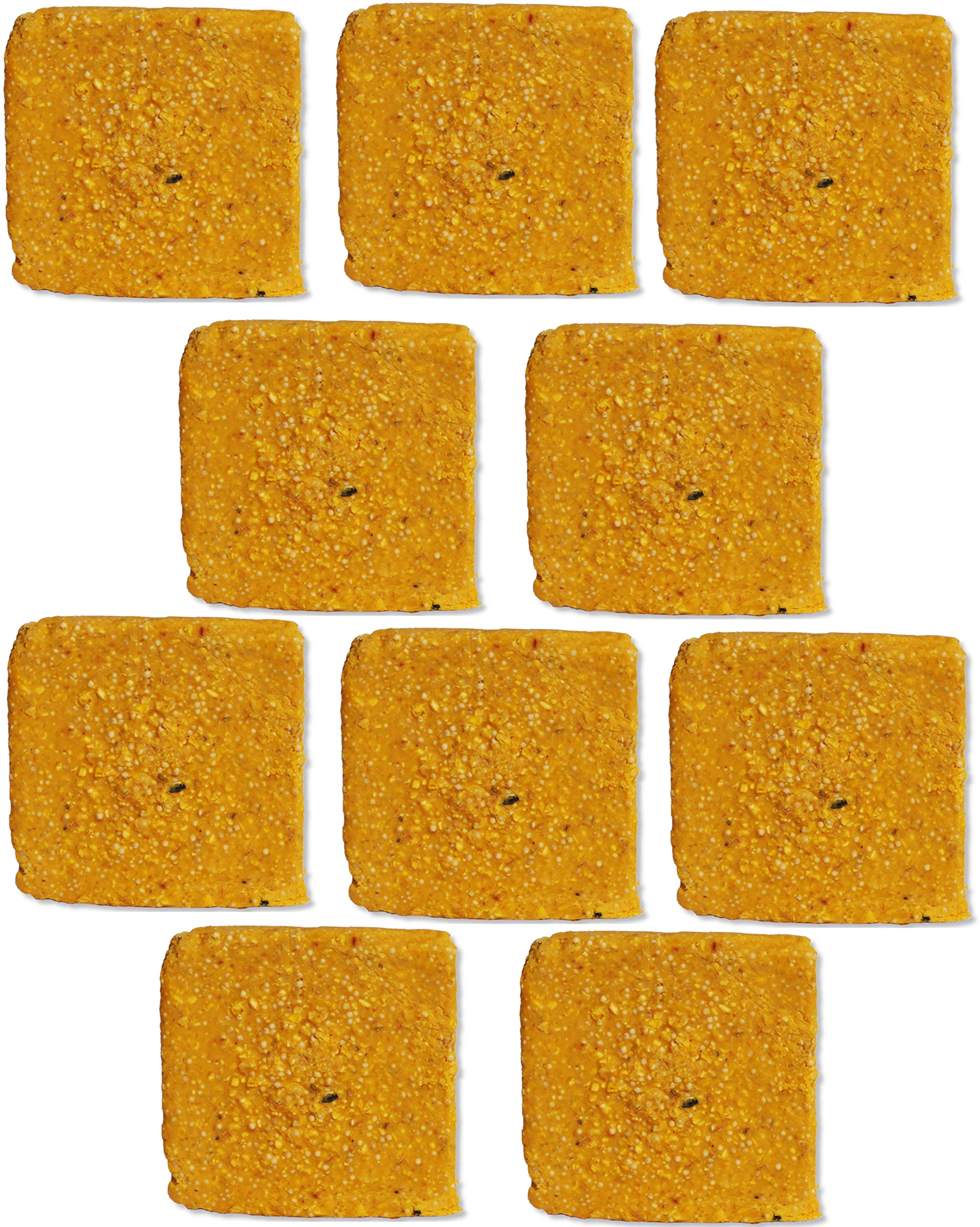 ST. ALBANS BAY SUET PLUS hot pepper cake packaging shows melt-resistant formula for outdoor feeding