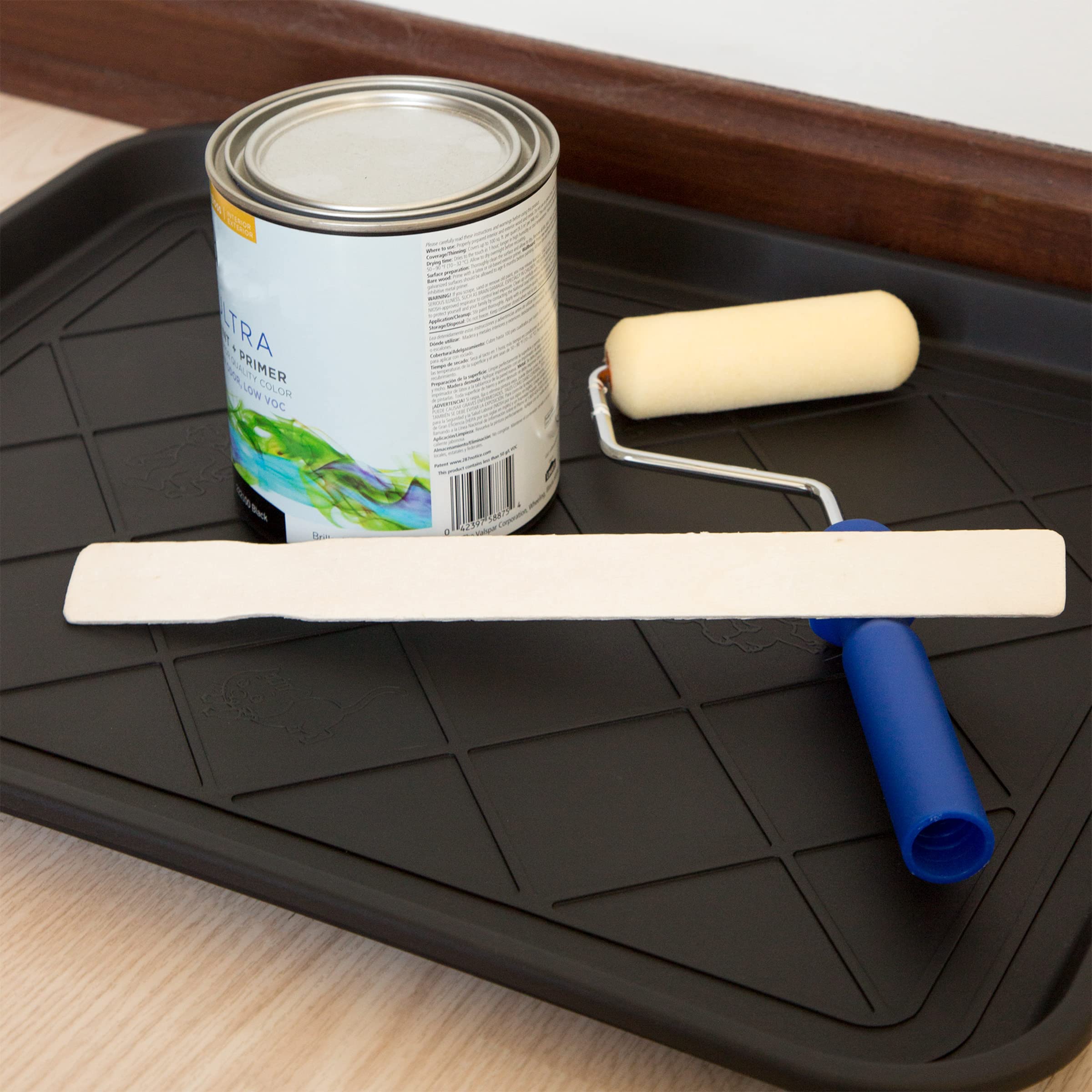 Stalwart boot tray doubles as dog food tray for tidy meals