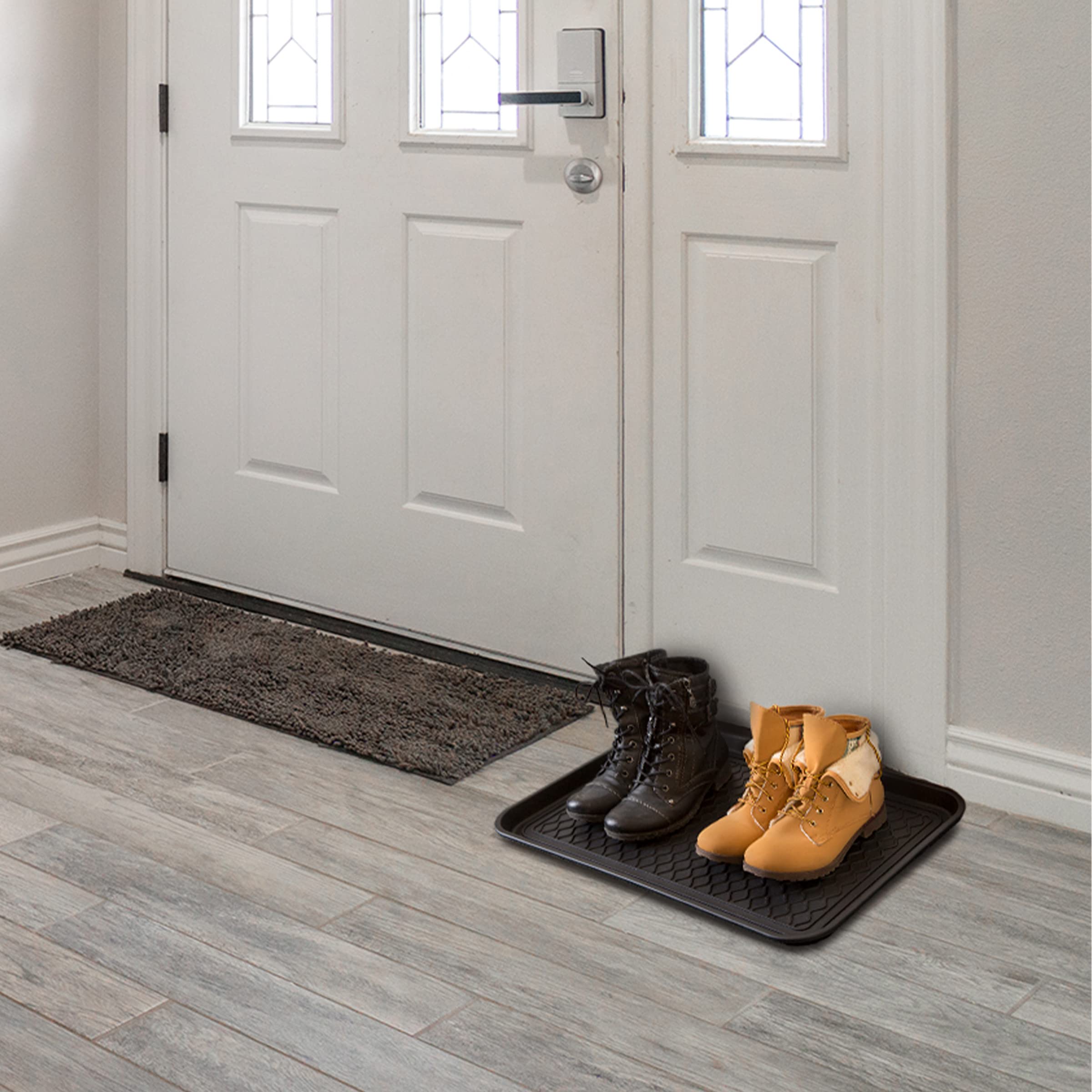 Stalwart tray made from 100 percent recycled polypropylene.
