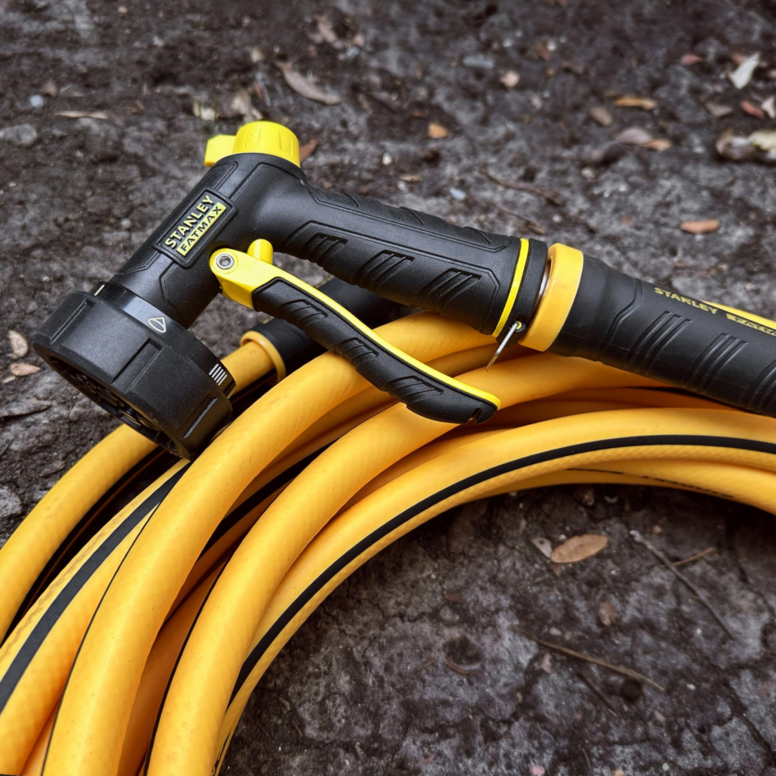 STANLEY FATMAX works with spigots and attachments for versatile watering.