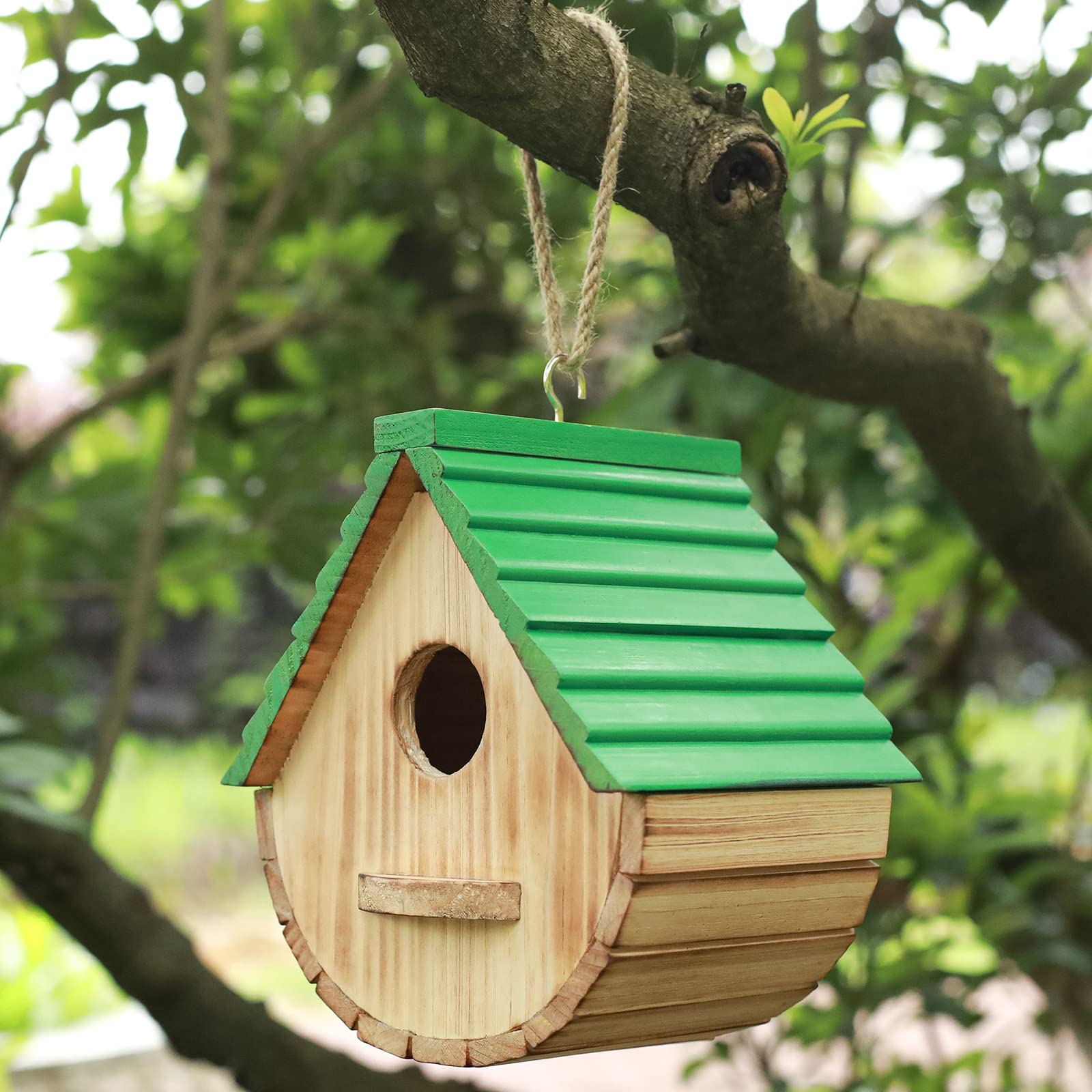 STARSWR birdhouse entrance platform provides perch for feeding and resting