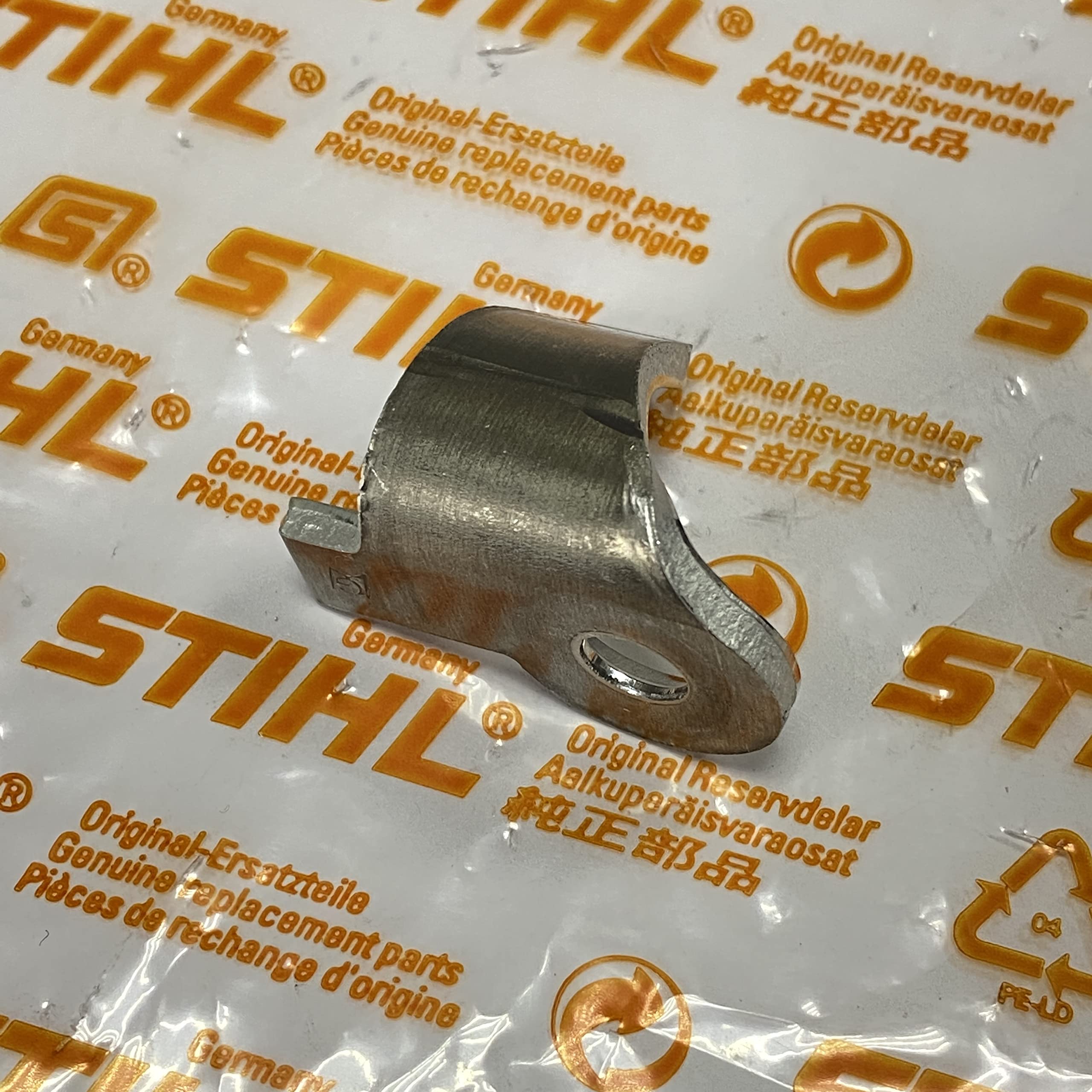 Stihl MS271 chain catcher close-up highlighting mounting points