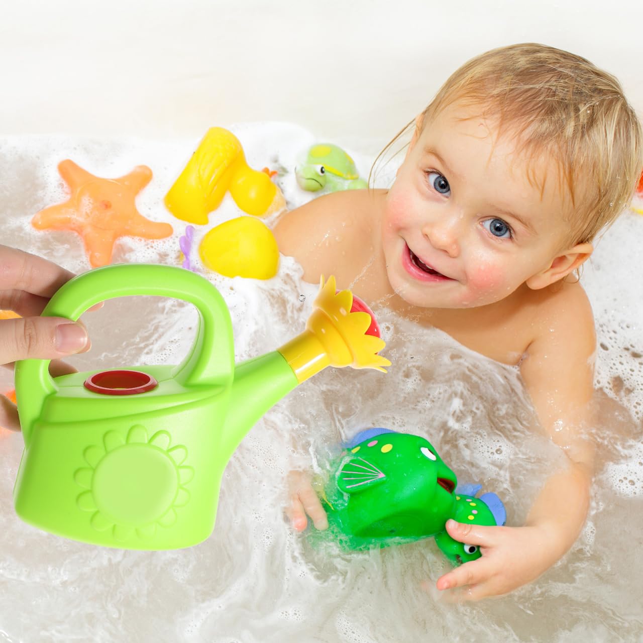 STOBOK chicken-themed bath toy watering can for toddler water play.
