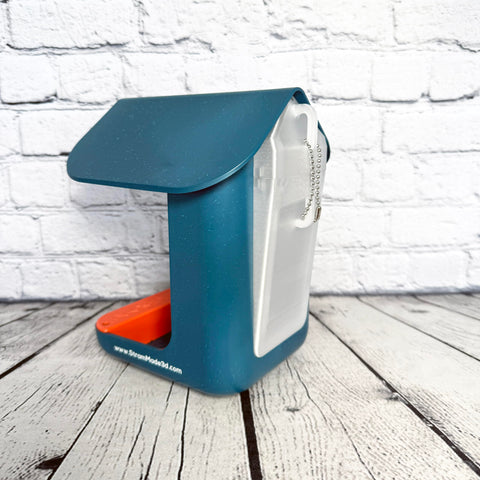 StramMade Bird Buddy color options help match your feeder's style.