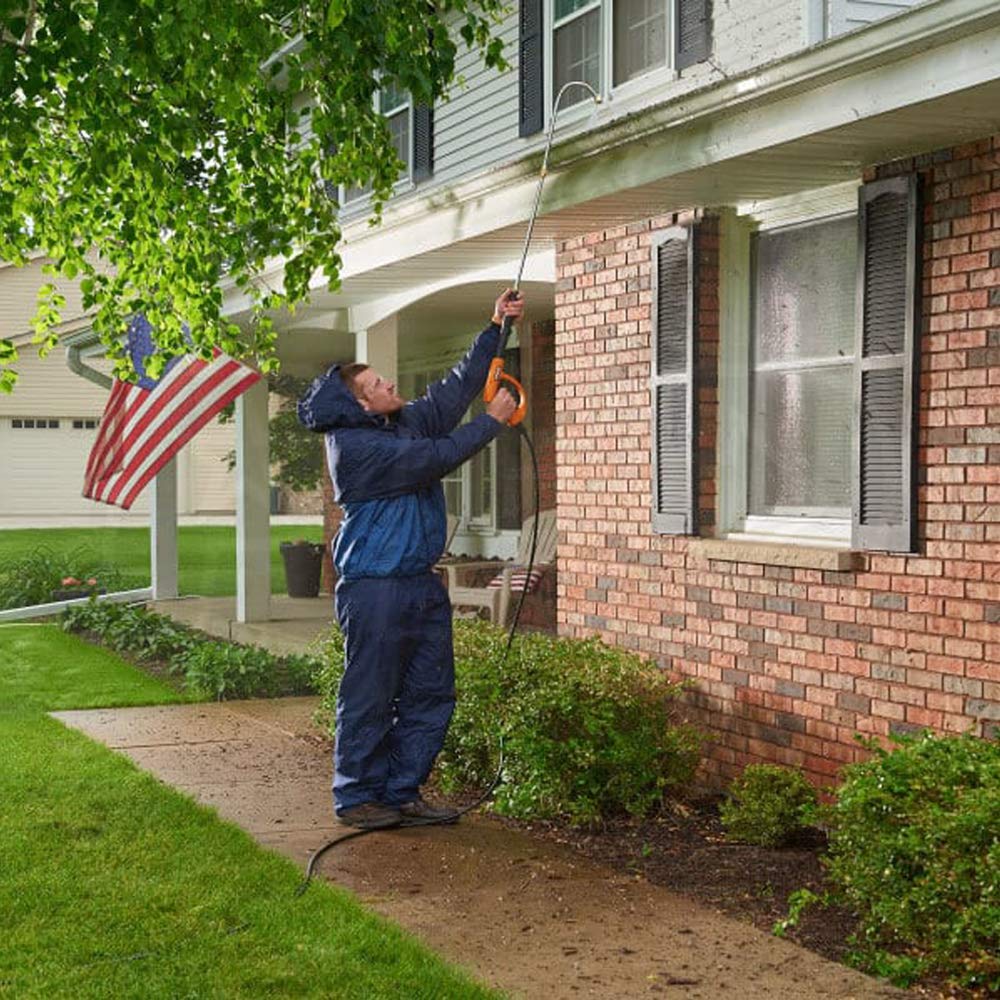 STYDDI quick-connect gutter cleaner demonstrates 1/4-inch compatibility for easy setup